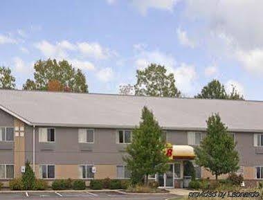 Super 8 By Wyndham Medina Hotel Exterior photo